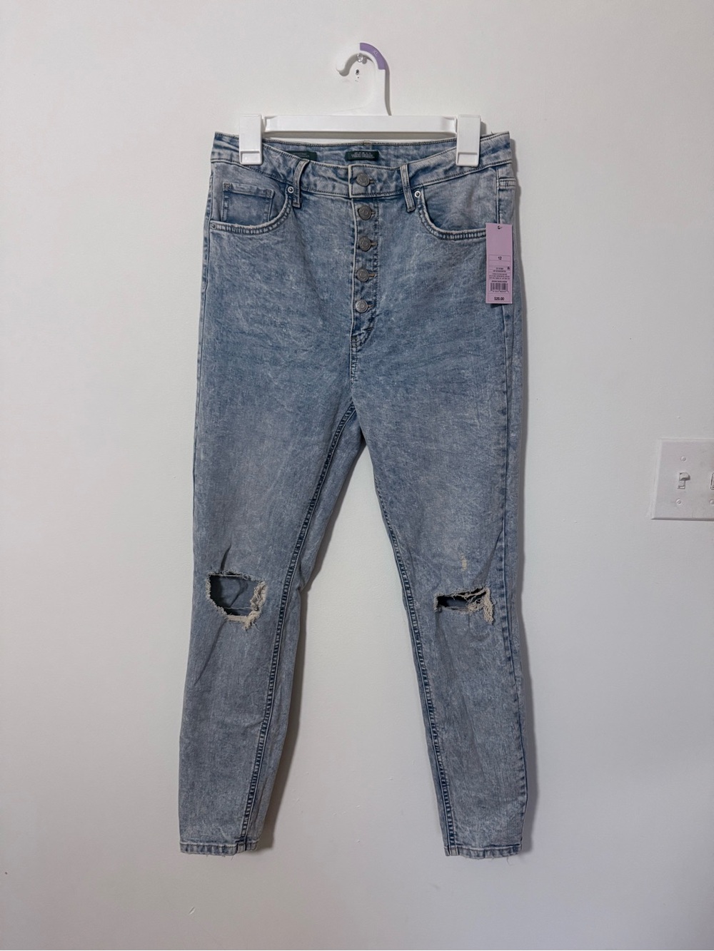 Wild Fable High-Rise Light Blue Skinny Jeans with Distressed Knees, Button-fly